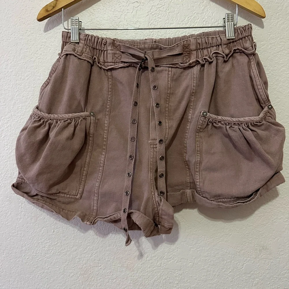 Free People Slow Motion Pull on Shorts in Mauve - Size M - Picture 2 of 8